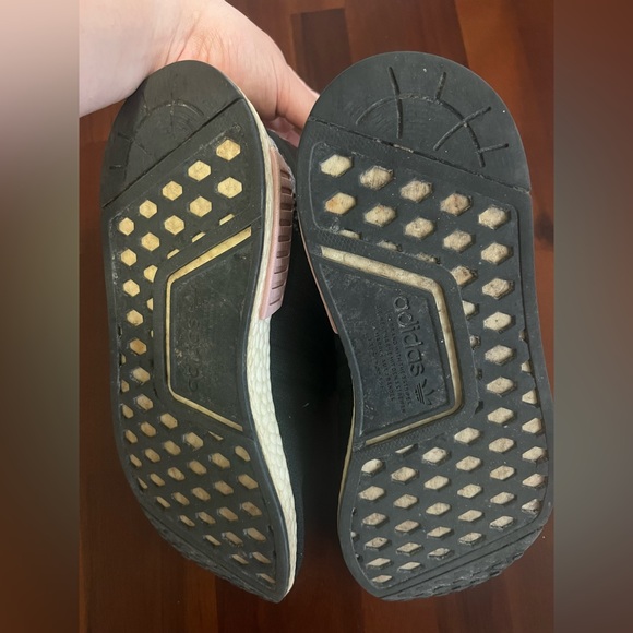 Adidas Women’s NMD-R1 in Reptile Pack - Pink Spirit - Picture 5 of 6